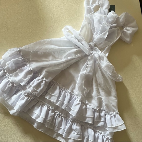 NELLIE RUFFLE MAXI DRESS -
WHITE - Picture 5 of 6